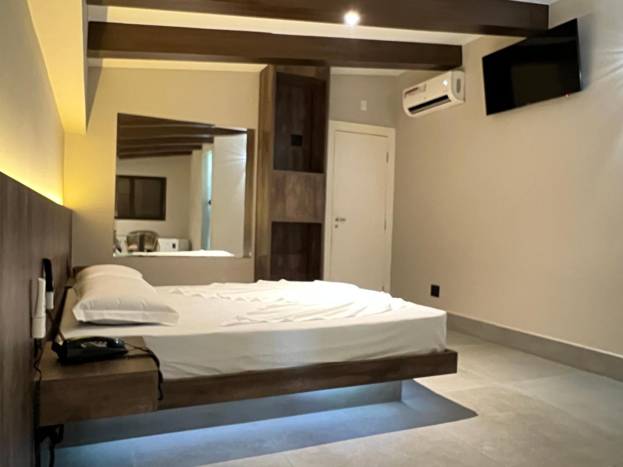 Motel Chalet (Adults Only) Belo Horizonte Bagian luar foto