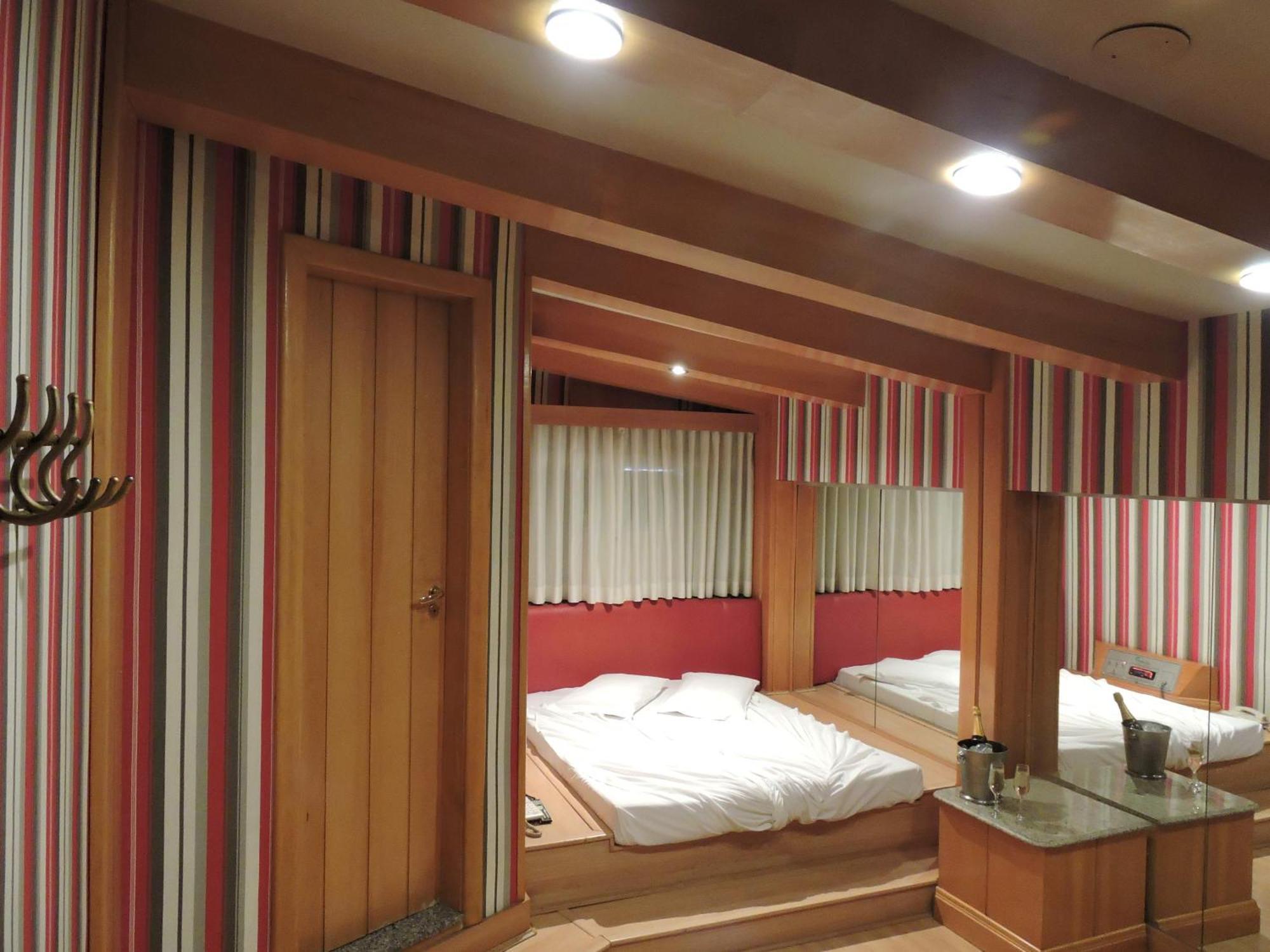 Motel Chalet (Adults Only) Belo Horizonte Bagian luar foto